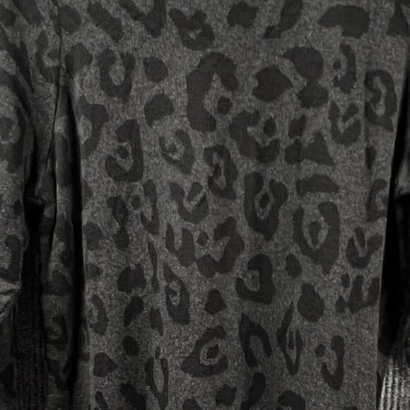 AGB Sweater Dress Womens Large All Over Leopard Print Ballet Neck‎ Charcoal - Picture 6 of 9